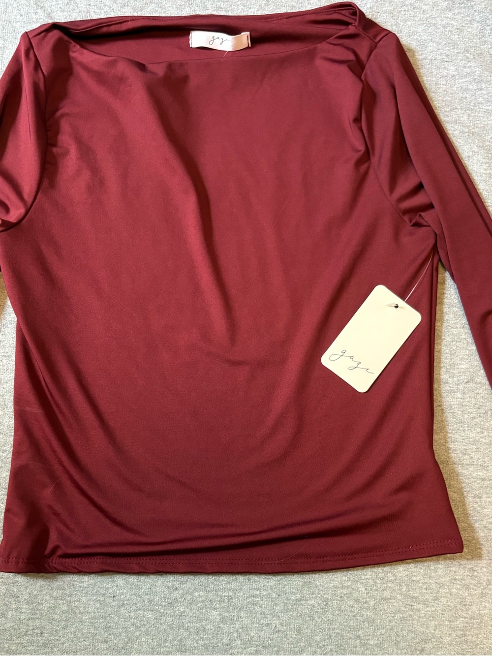 gaze Long-Sleeve Boatneck Top in Wine